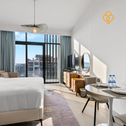 Azizi reviera Studio Meydan