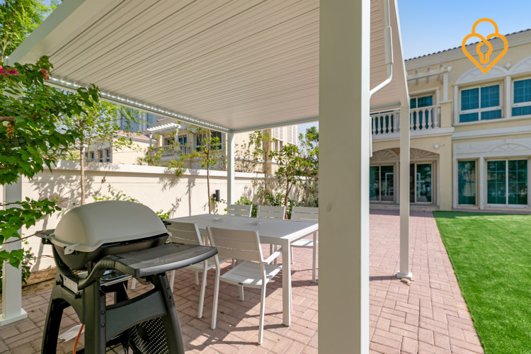 Jumeirah village triangle villa for rent monthly